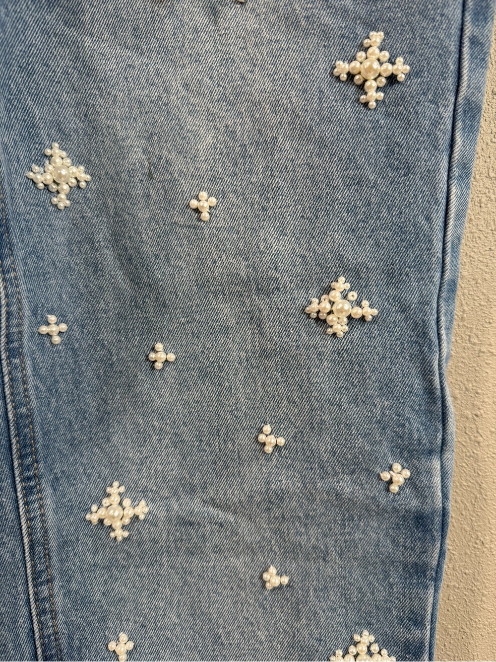 NWT Ban Jars Cropped Embroidered Light Blue Jeans - Picture 5 of 9